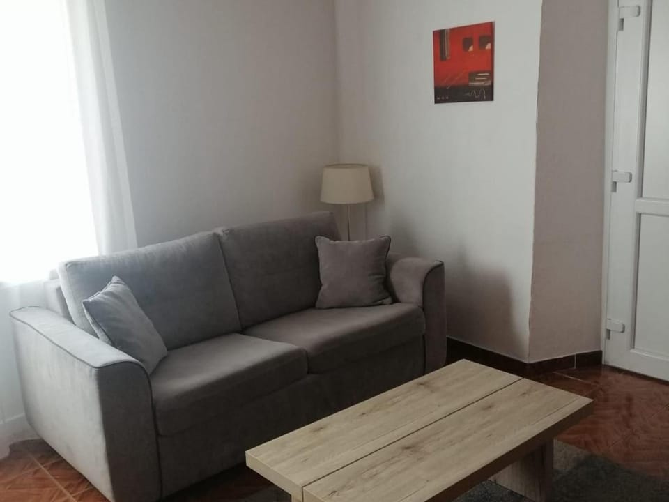 Gîte Confortable 2 Pers, Parking, Terrasse Privative - Merxheim - FR-1-744-52 House in Grand Est