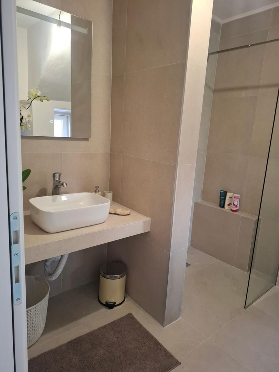 Apartmani Emma II House in Kotor Municipality