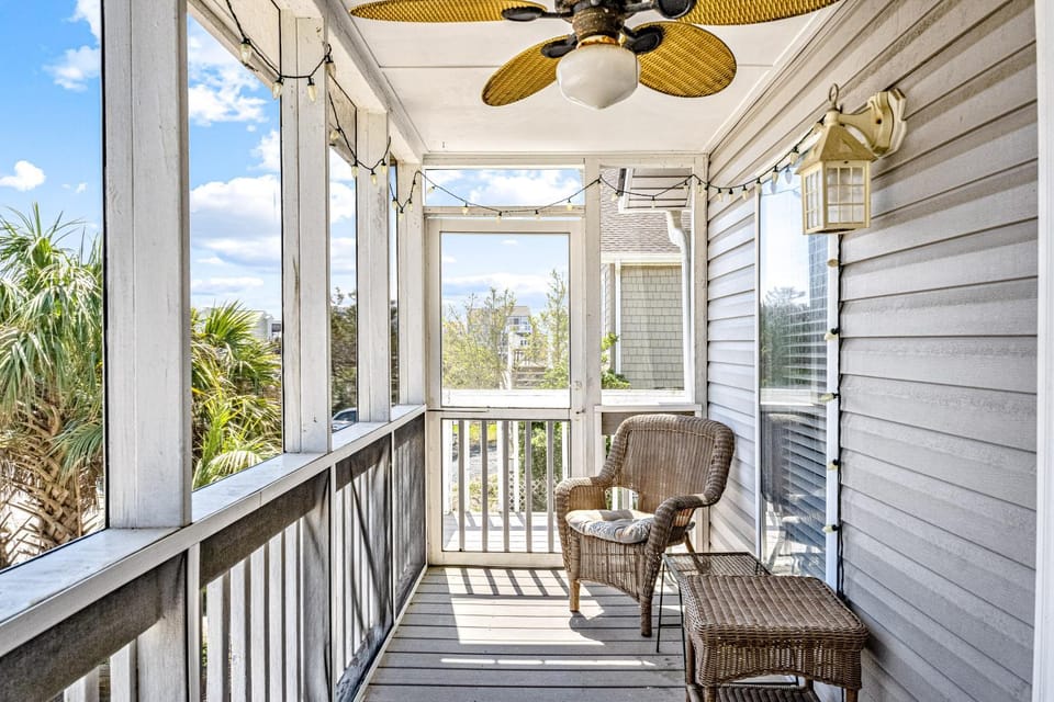 SB52 Sunny Side Up House in Sunset Beach