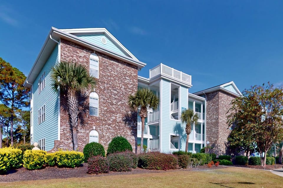 SB72 Sea Trail Golf-Beach Condo House in Sunset Beach