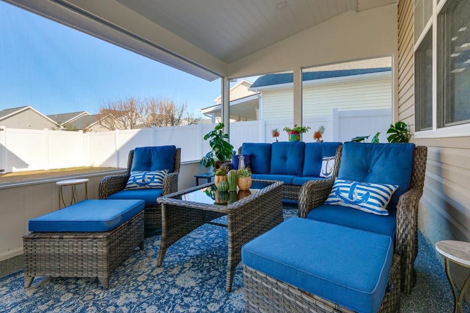 1 Mi to River! Relaxing Family Home in Bluffton House in Bluffton