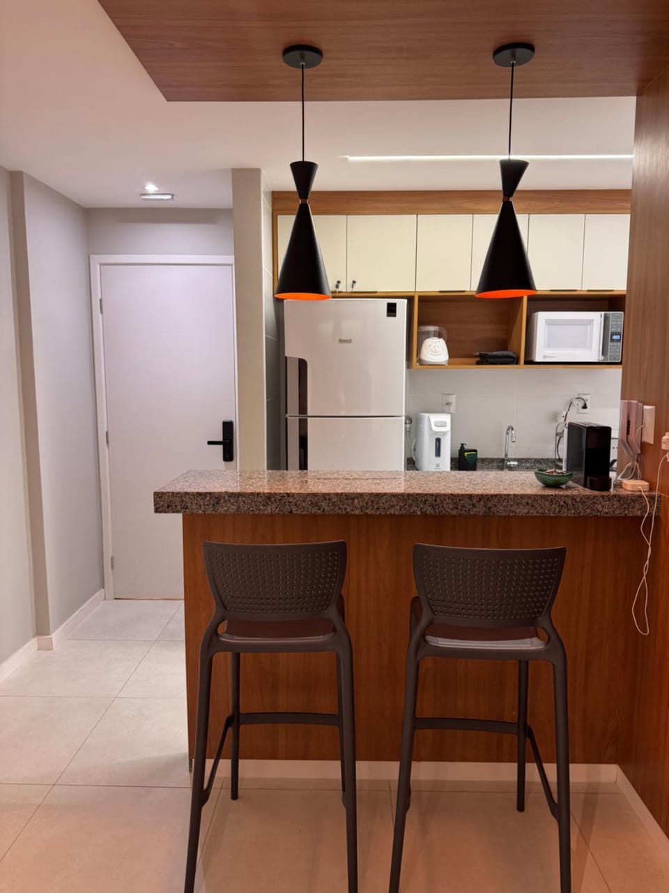 Coffee/tea facilities, Kitchen or kitchenette, Dining area