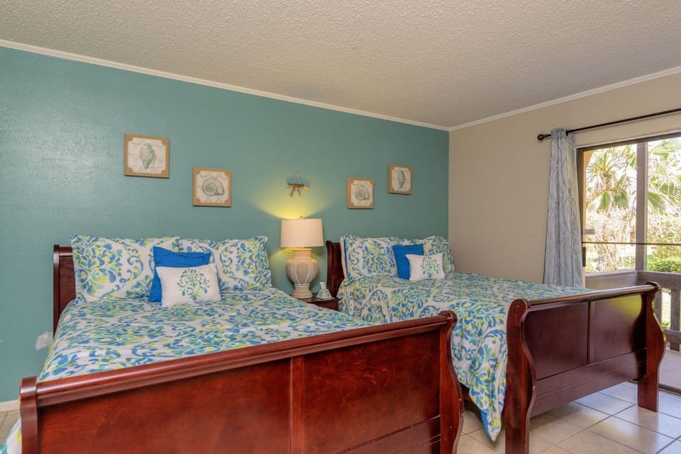 Tiki 141 - 1BR Condo Sleeps 6 Close to the Beach Apartment in South Padre Island
