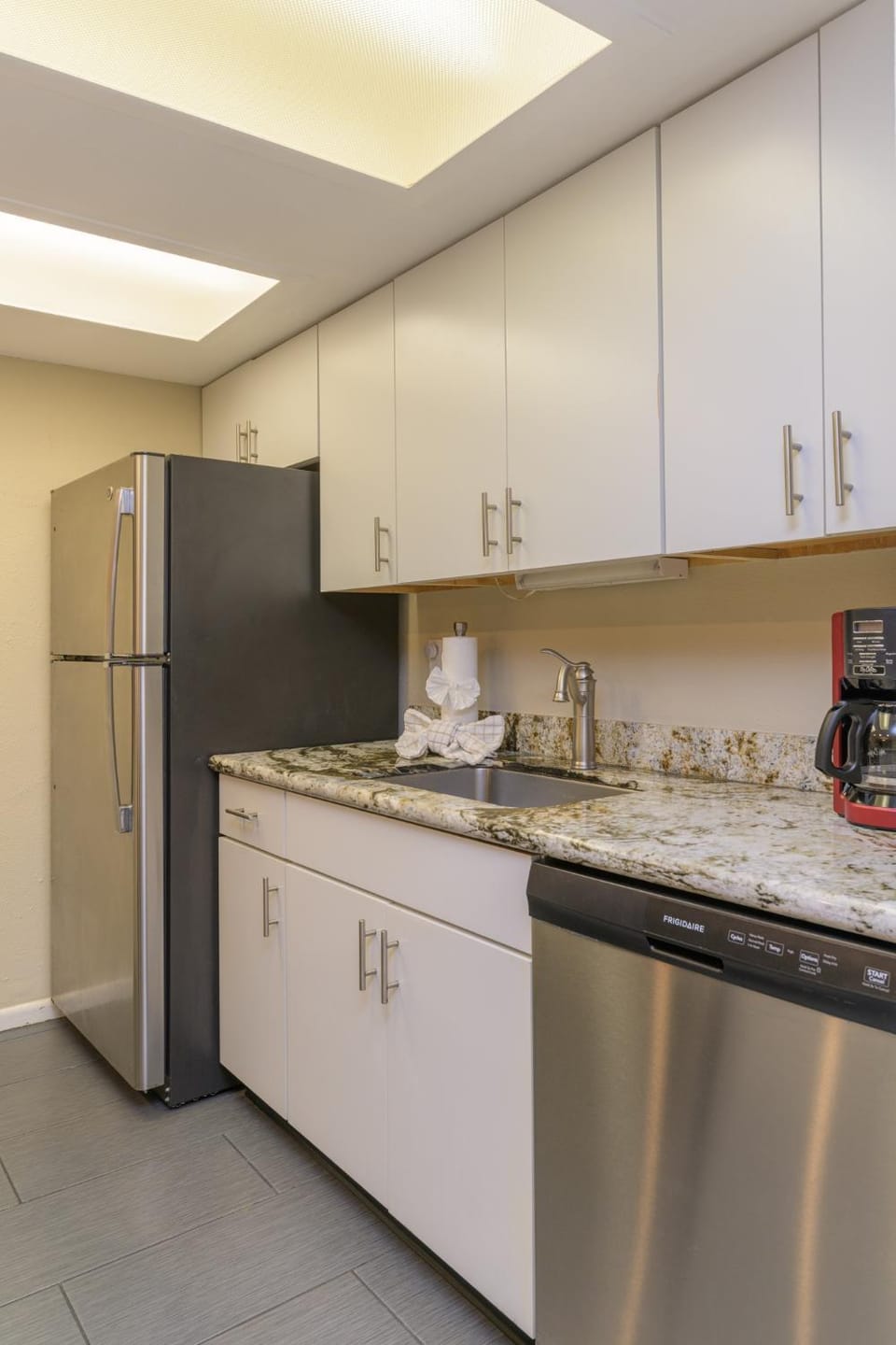 Tiki 149 - Spacious 2BR Condo with Walk-In Shower Apartment in South Padre Island
