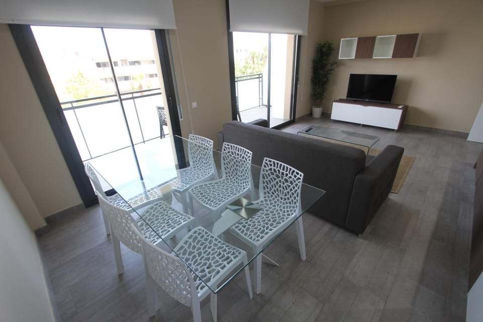 TV and multimedia, Dining area