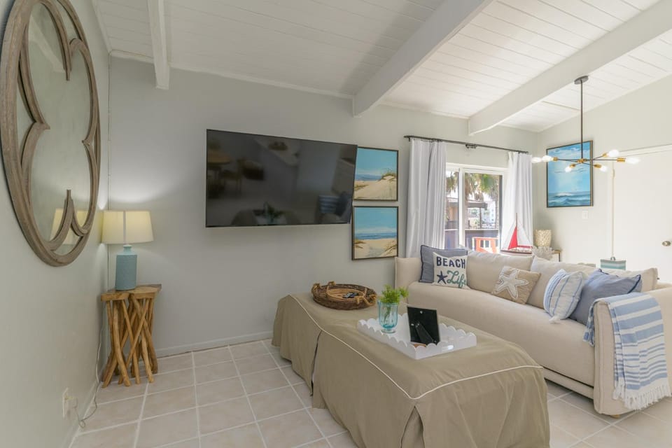 Tiki 325 - Family Friendly Oceanview Condo Sleep 6 Apartment in South Padre Island