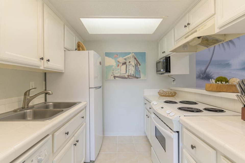 Tiki 325 - Family Friendly Oceanview Condo Sleep 6 Apartment in South Padre Island