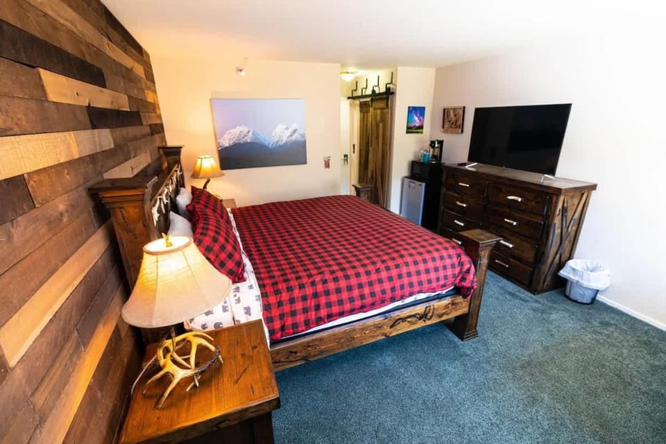 Ski in out King bed Suite Mountain View House in Kirkwood