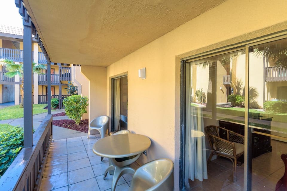 Tiki 135 - Spacious 1BR Condo Sleeps 4 Near Beach Apartment in South Padre Island