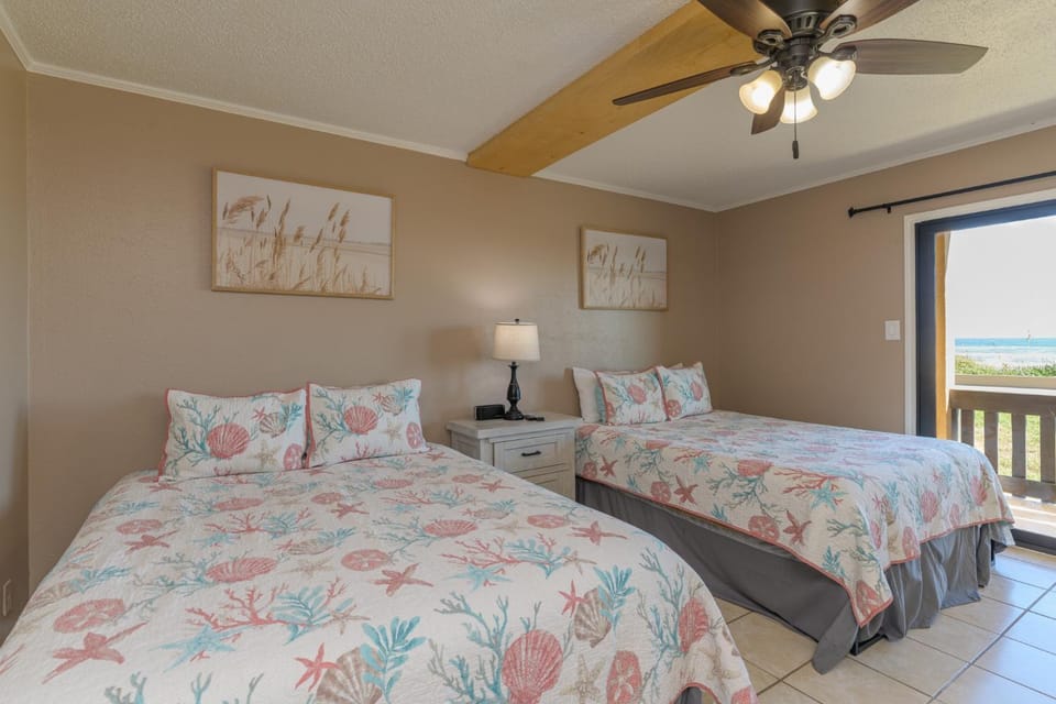 Tiki 134 - Bright Ocean View 1BR Condo Sleeps 6 Apartment in South Padre Island