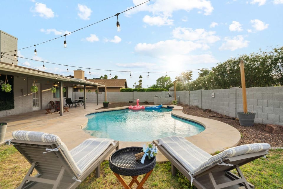 Spacious Scottsdale Getaway with Pool House in Tempe