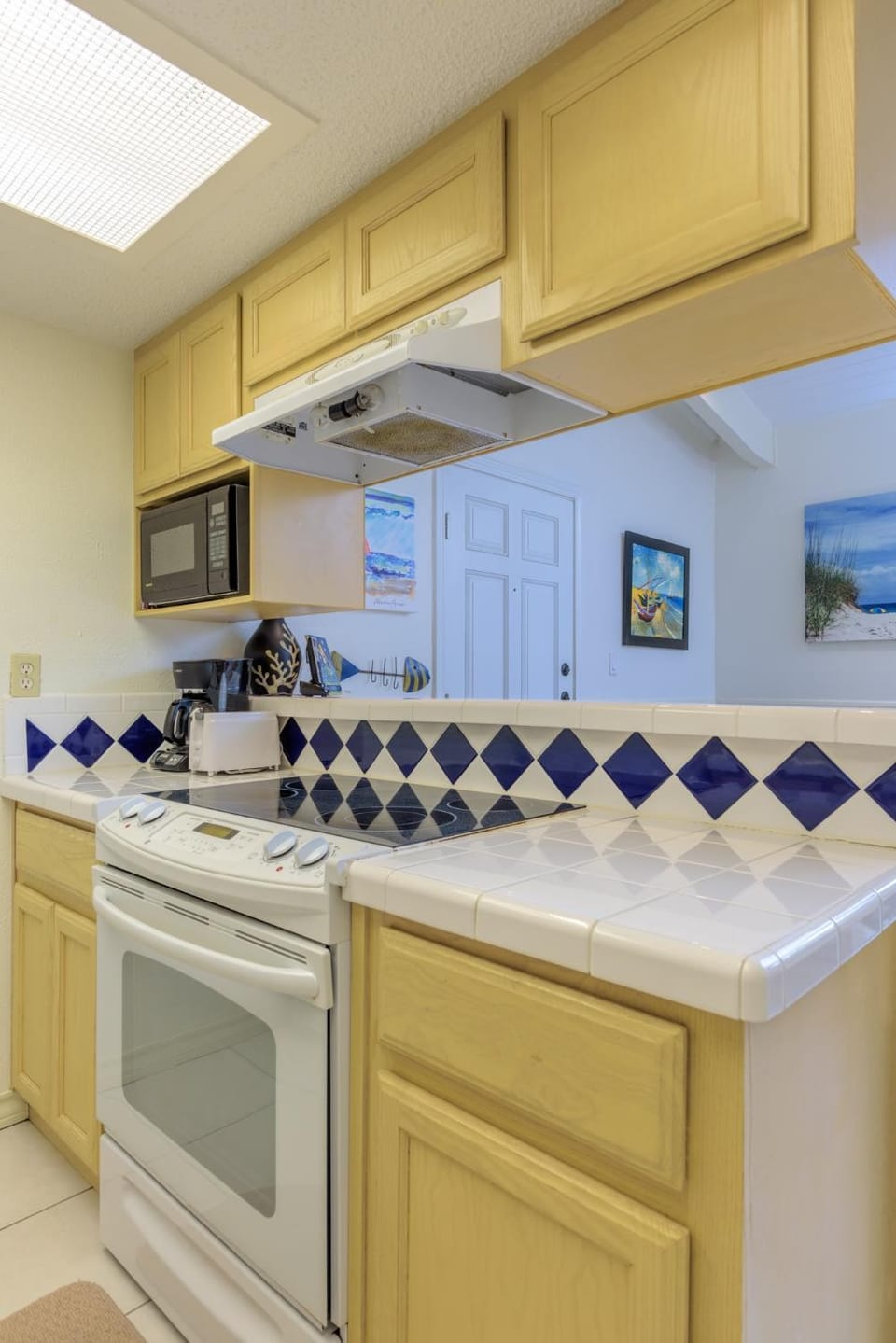 1BR Resort-Style Condo with Balcony and Pool Apartment in South Padre Island