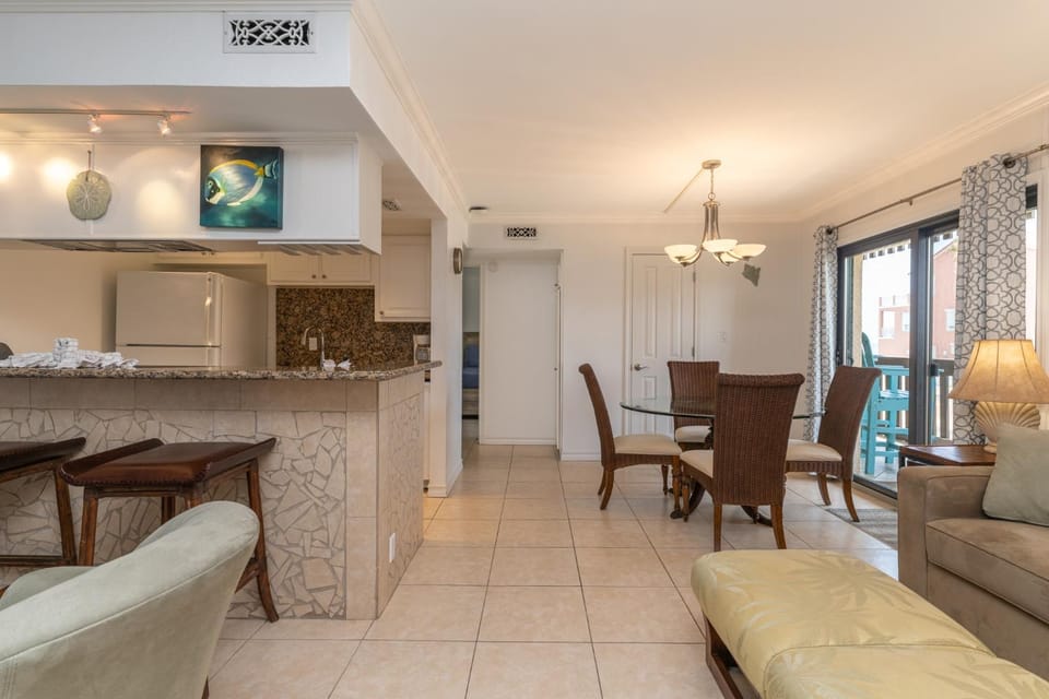 Tiki 240 - Beachfront Ocean View Condo Sleeps 5 Apartment in South Padre Island