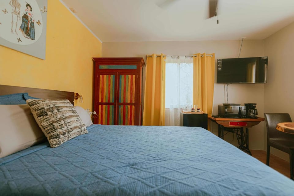 Bed, TV and multimedia, Bedroom, minibar