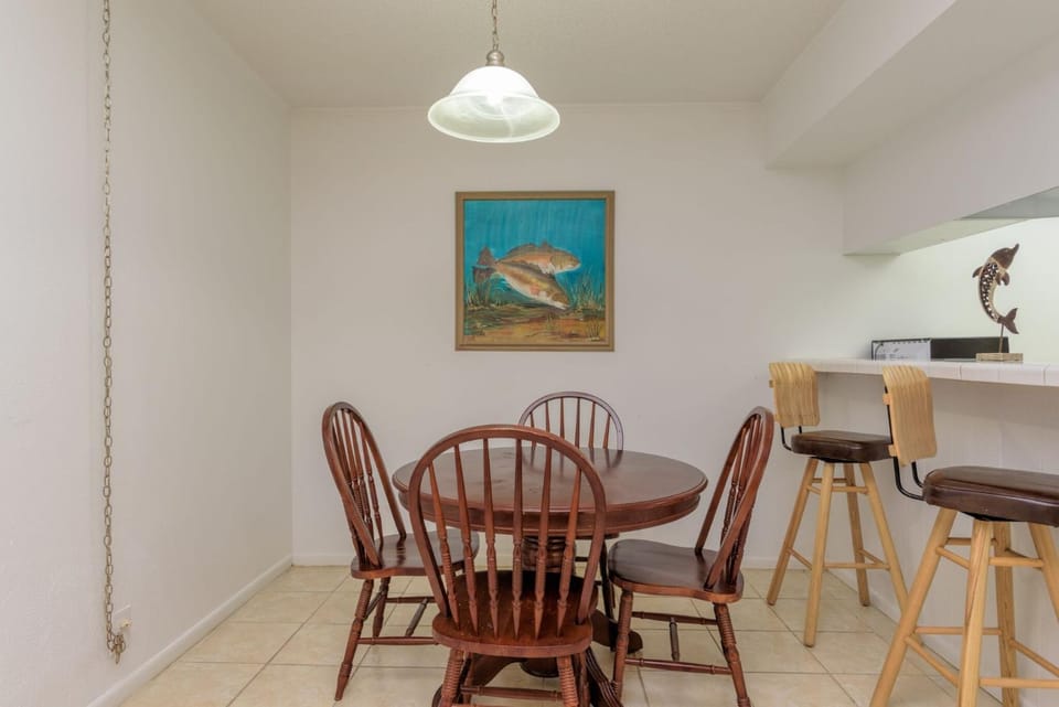 Tiki 235 - 1BR Condo With Beautiful Pool View Apartment in South Padre Island