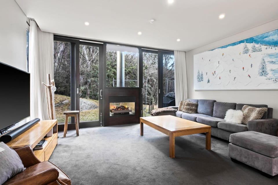Parallel 1 Apartment in Thredbo