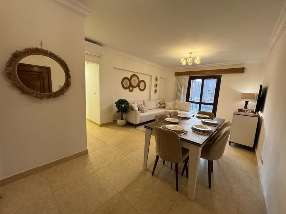 A large Boho style 3 bedroom in the heart of Cairo Apartment in Cairo
