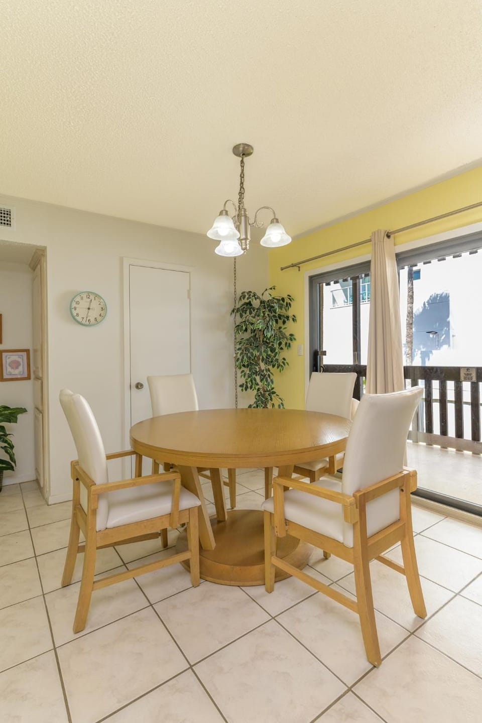 Tiki 218 - Close to the Beach 1BR Condo Sleeps 4 Apartment in South Padre Island