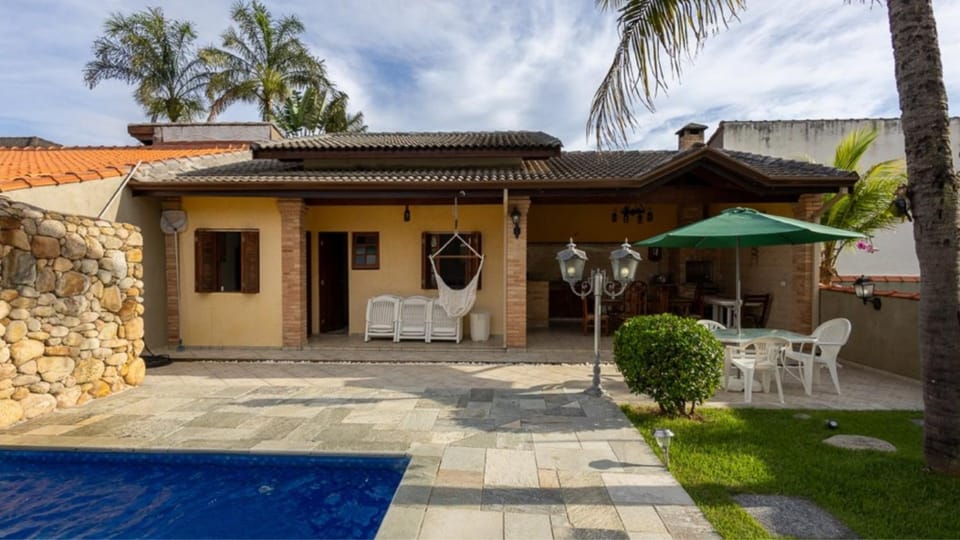 BBQ facilities, Swimming pool