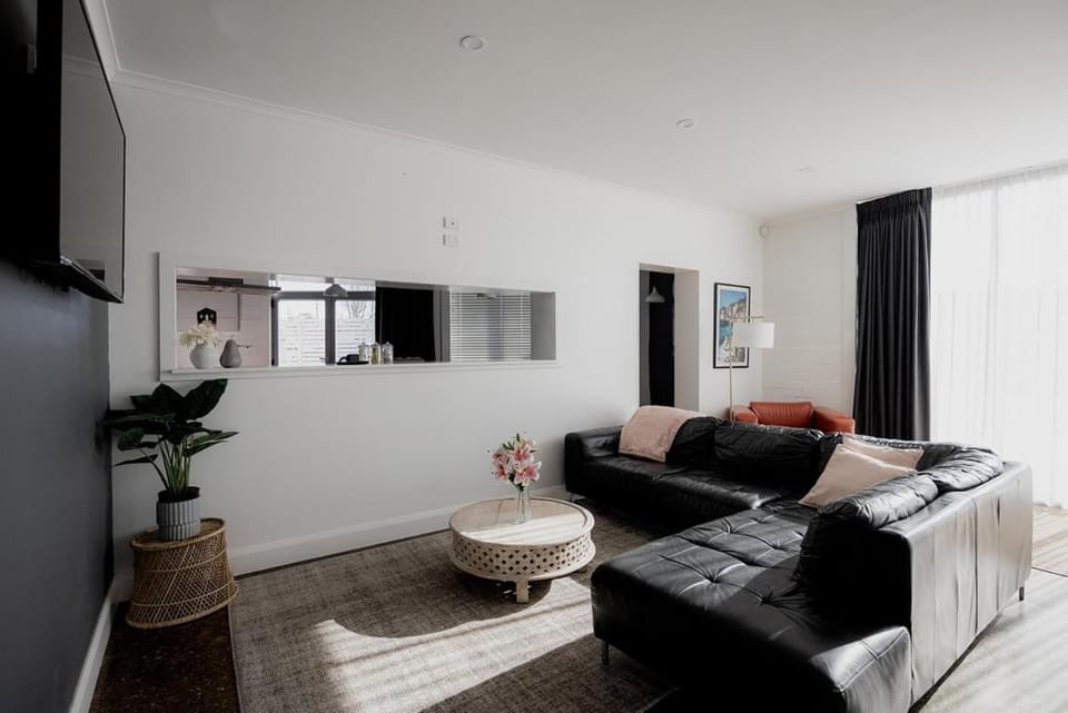 Ruby SoHo Workshop Villa House in Port Sorell