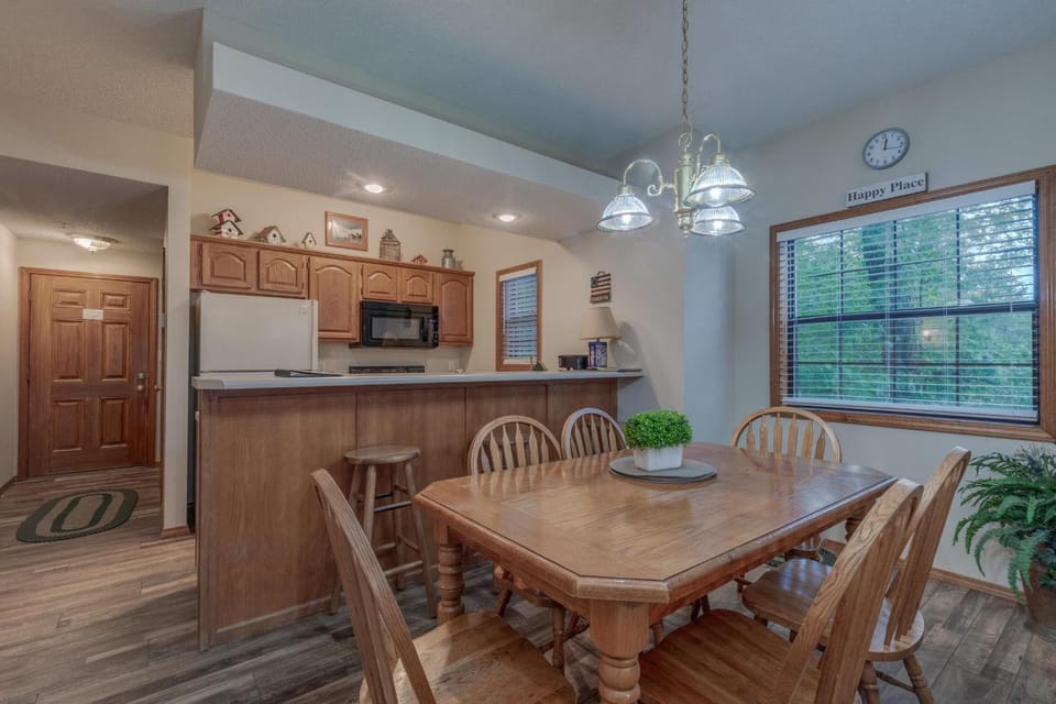 1BR Village At Indian Point 901 near SDC-Free Tickets Daily up to $500 House in Indian Point