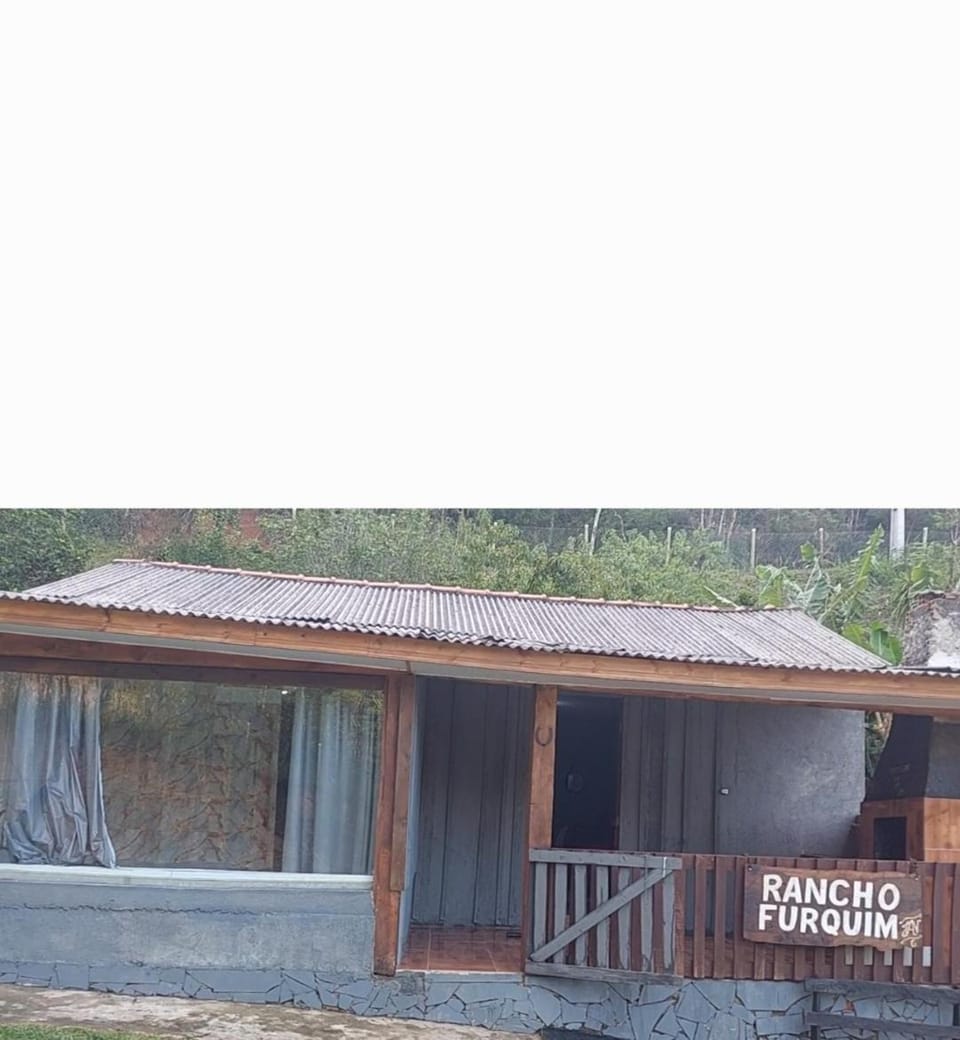 Refúgio exclusivo hidro com vista represa Nature lodge in State of Paraná