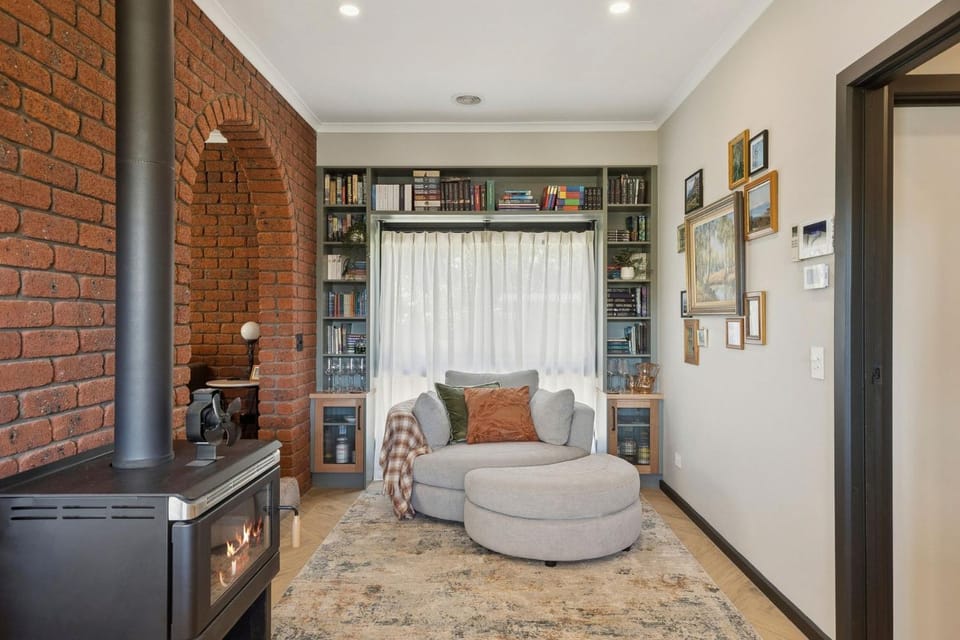 One Mile Creek Retreat House in Rural City of Wangaratta