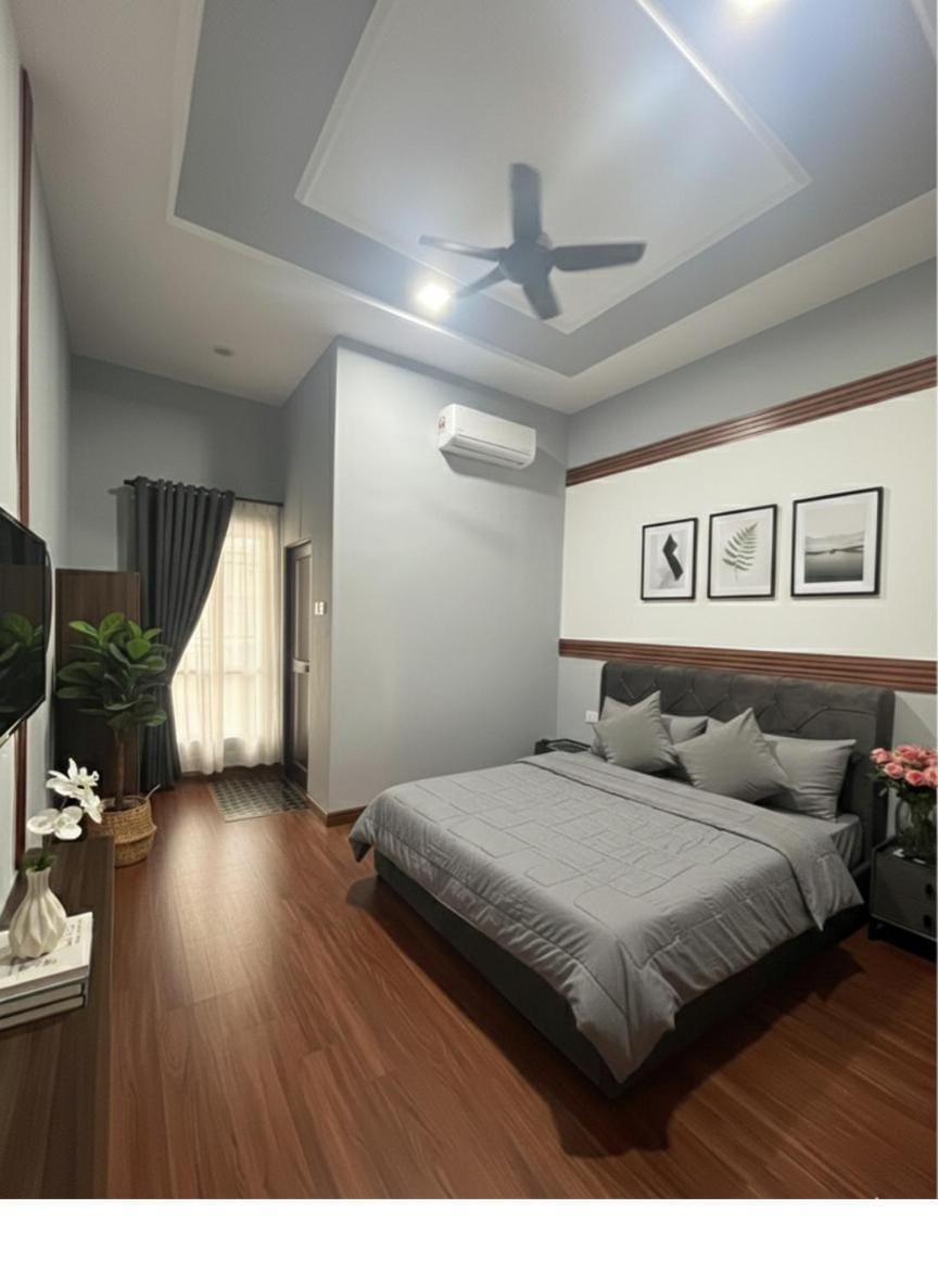 Bed, Photo of the whole room, Bedroom