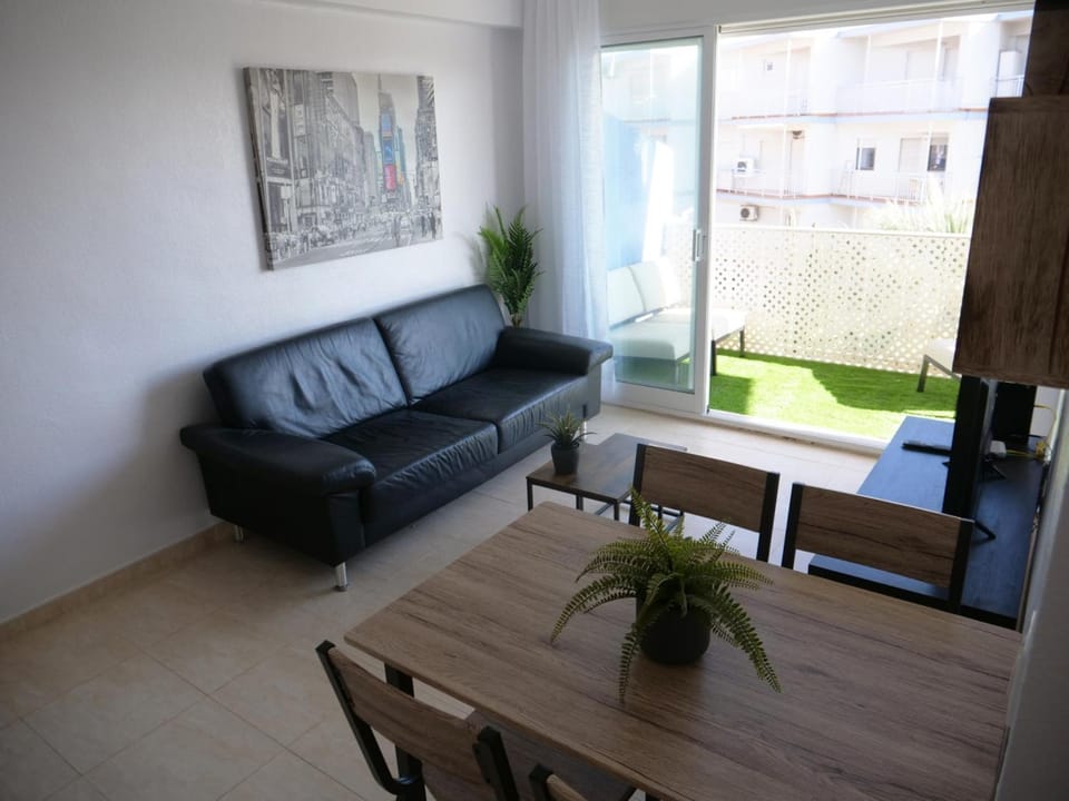 Cómodo apartamento en Denia con aire acondicionado y aparcamiento, cerca de la playa - ES-373-57 Apartment in Marina Alta