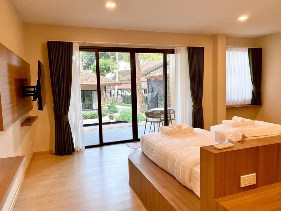 Samed Amoris Resort & Pool Villas Resort in Phe