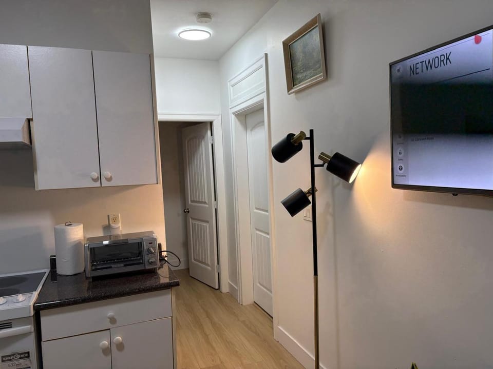 Cozy Home Vacation rental in Surrey