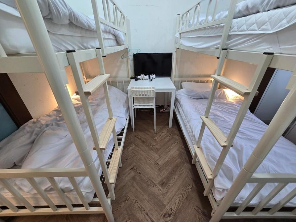 온하루 게스트하우스 Bed and Breakfast in Seoul