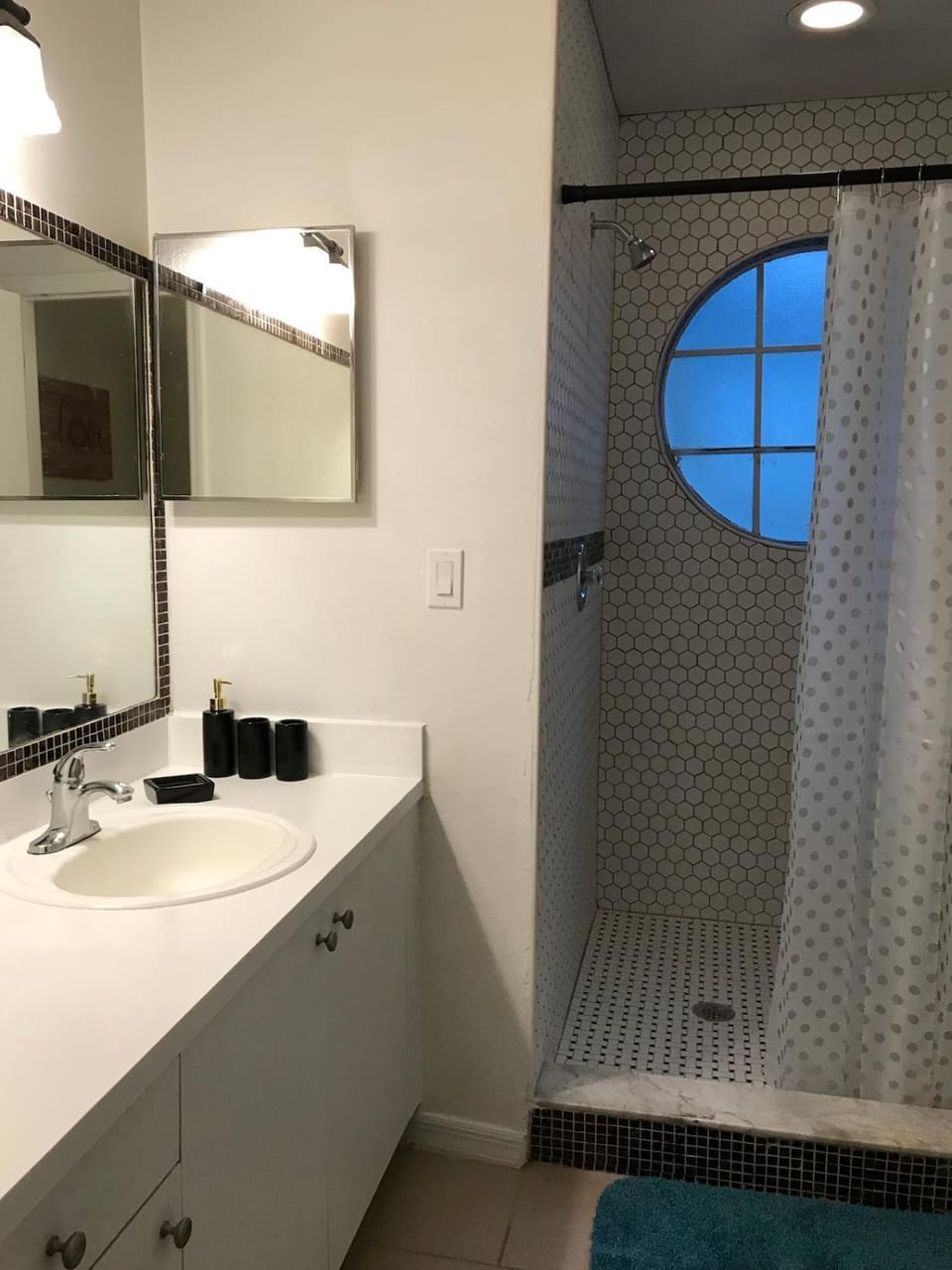 10min to Disney parks new condo free wifi & pool House in Osceola County