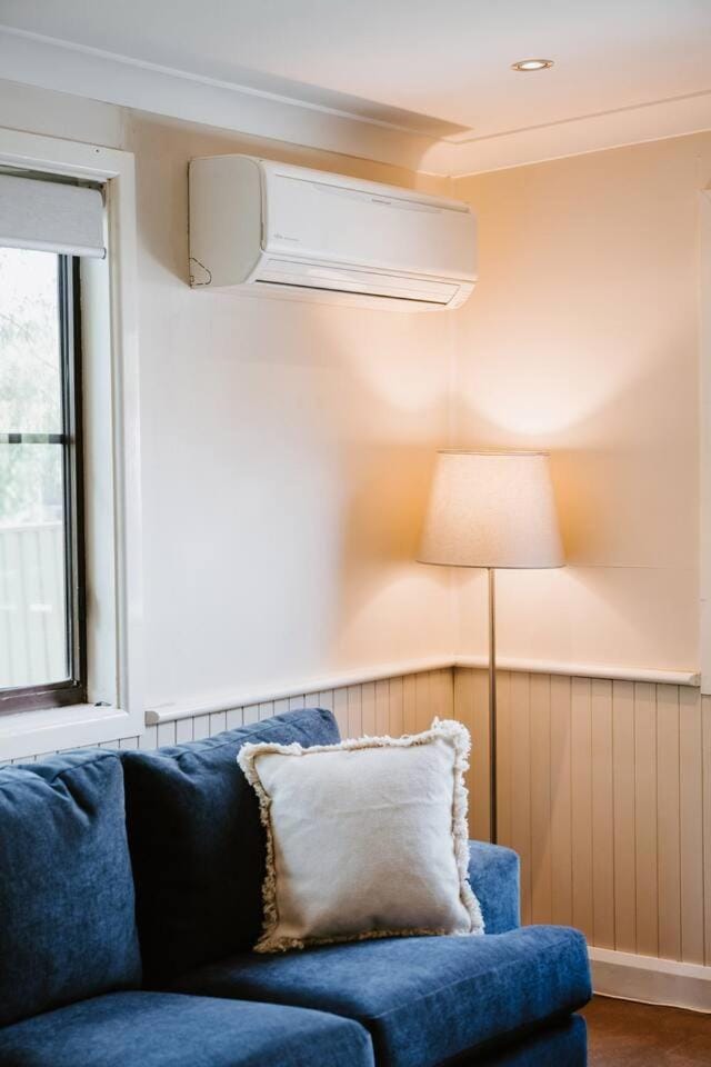 Living room, air conditioner