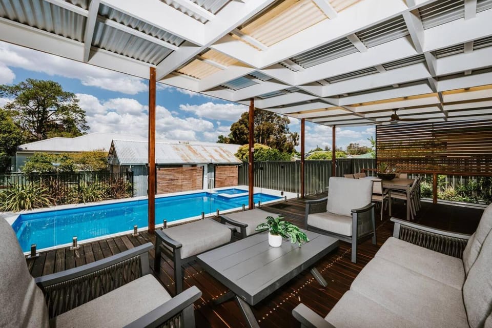 Balcony/Terrace, Swimming pool