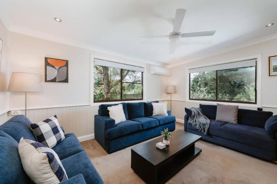 Living room, air conditioner