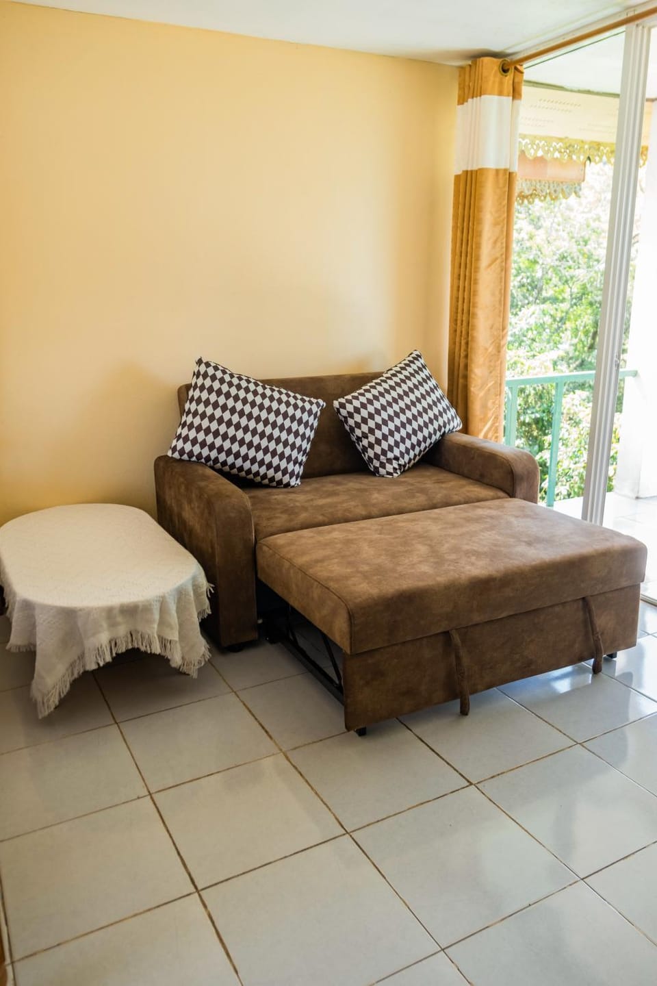 ลักษณ์ภูชี้ฟ้า2 บ้านพักและห้องสำหรับครอบครัว Bed and Breakfast in Laos