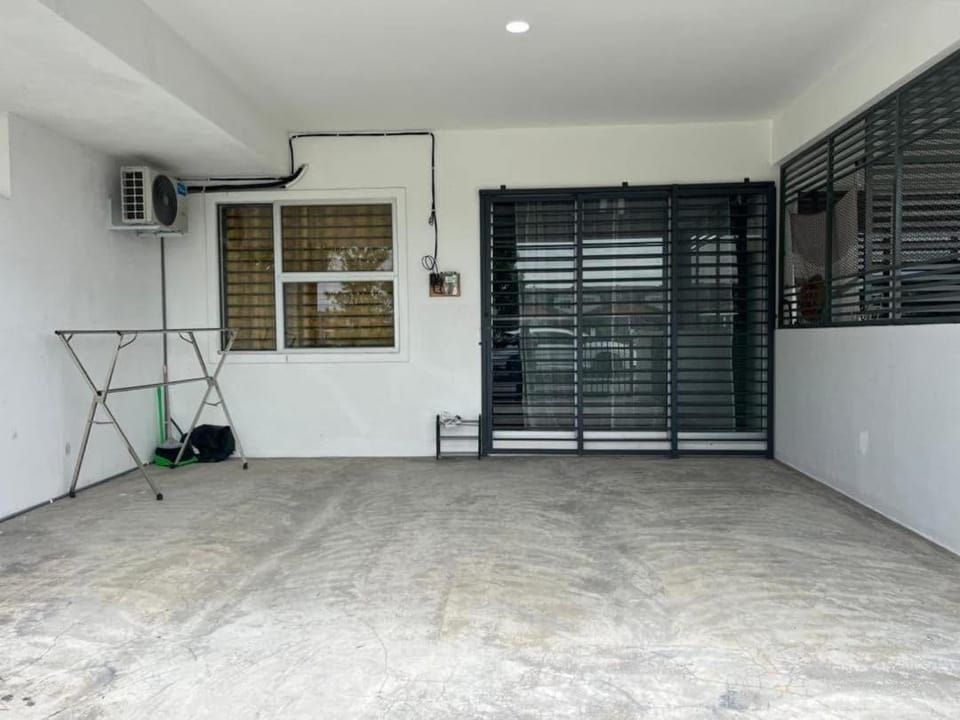 LAMAN SUZY Seri Iskandar House in Perak Tengah District