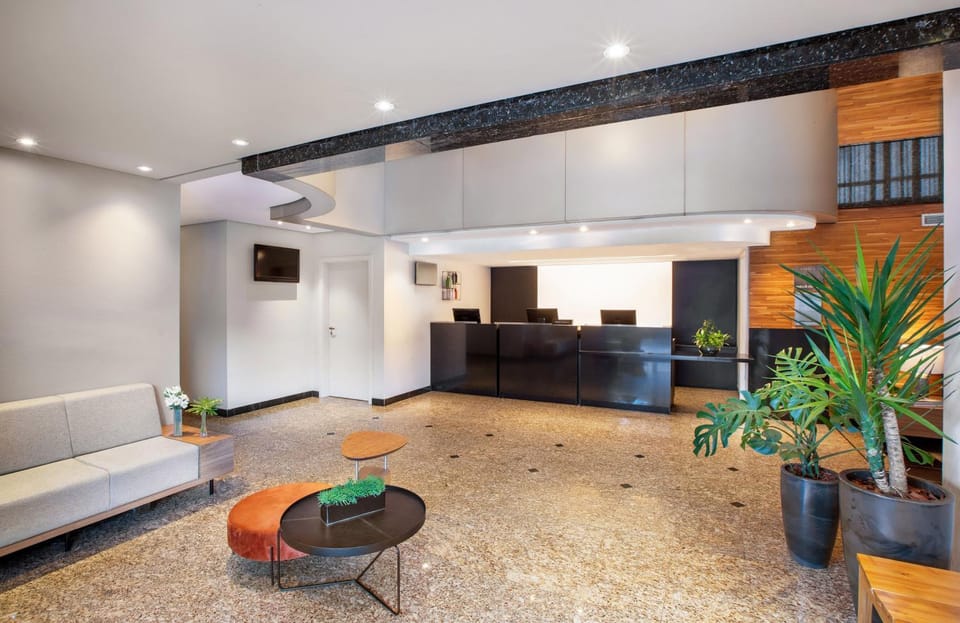 Facade/entrance, TV and multimedia, Lobby or reception
