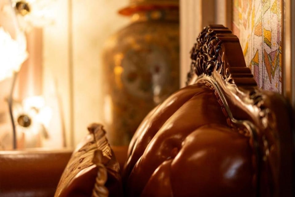 Living room, Decorative detail, Seating area
