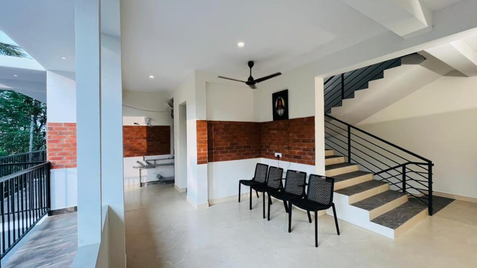 Property building, Seating area