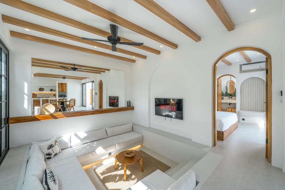 Tropical Hideaways Close to Nyang Nyang Beach Villa in Bali