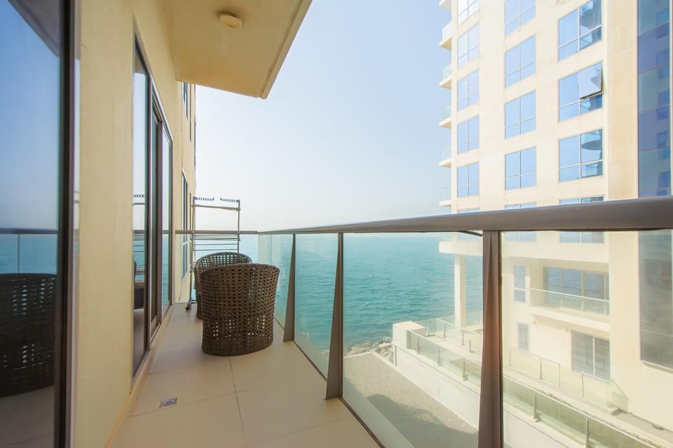 Property building, Day, View (from property/room), Balcony/Terrace, Sea view