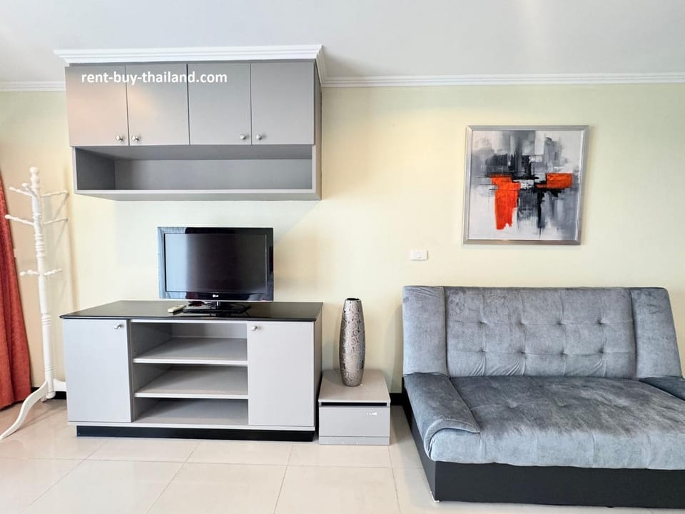 Communal lounge/ TV room, TV and multimedia, Living room