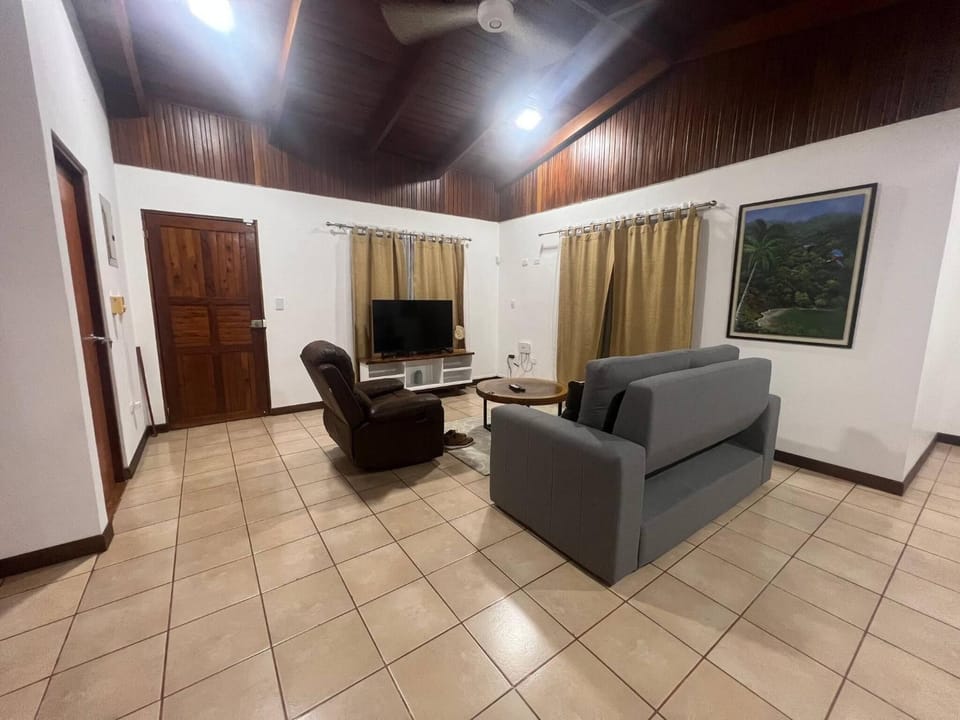Charming 3-Bedroom House Rental in Paquera, Costa Rica House in Guanacaste Province