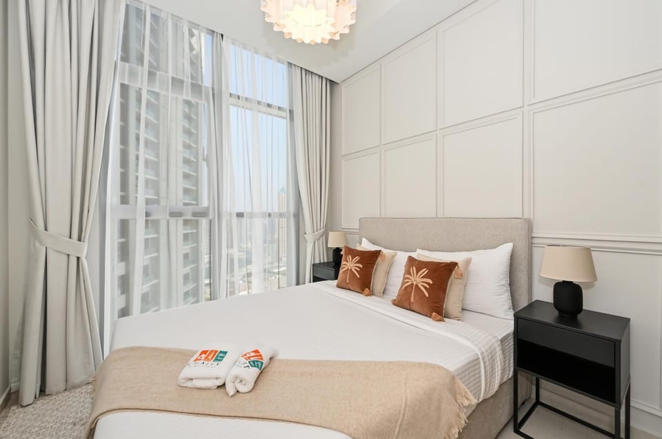 High Floor 2 Bedroom Apartment - Exclusive Luxury at Aykon Tower - PlayStation 5 Apartment in Dubai