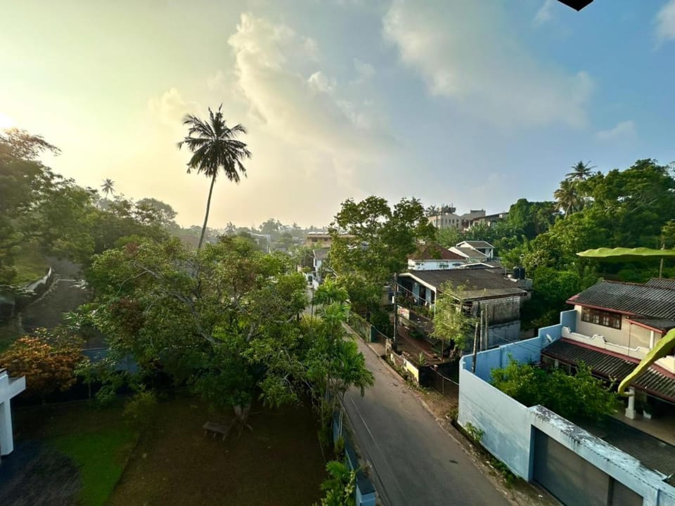 98 Metropolis Apartment in Galle