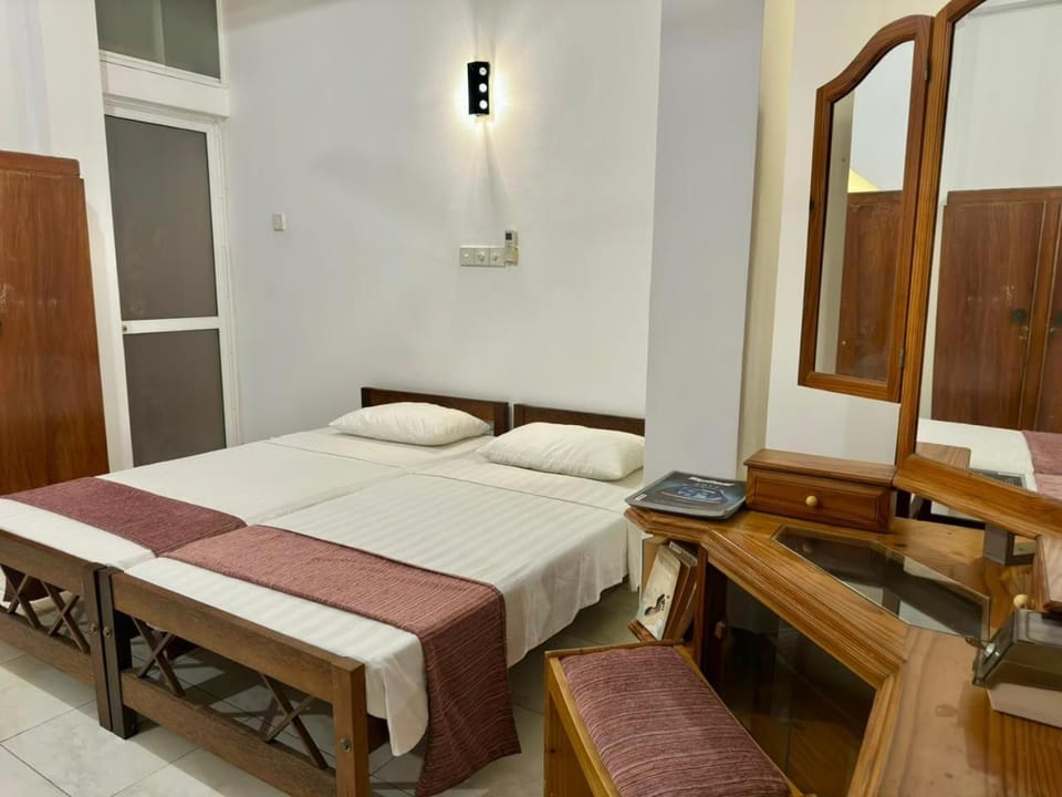 98 Metropolis Apartment in Galle