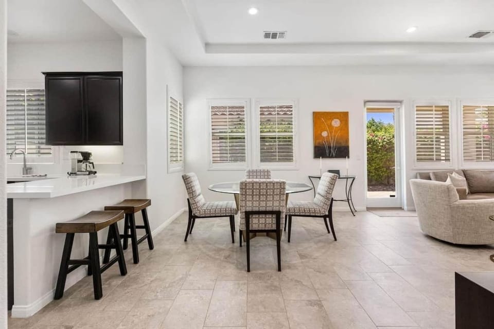 Desert Oasis: Close to Pools, Golf and Coachella! House in La Quinta