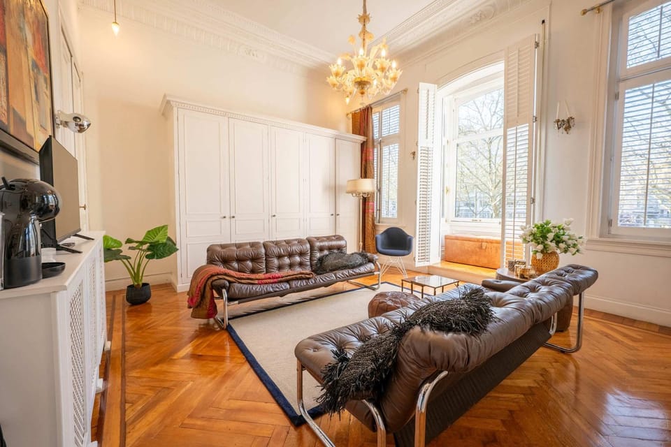 Papillon Boutique Villa Centre Antwerp House in Antwerp